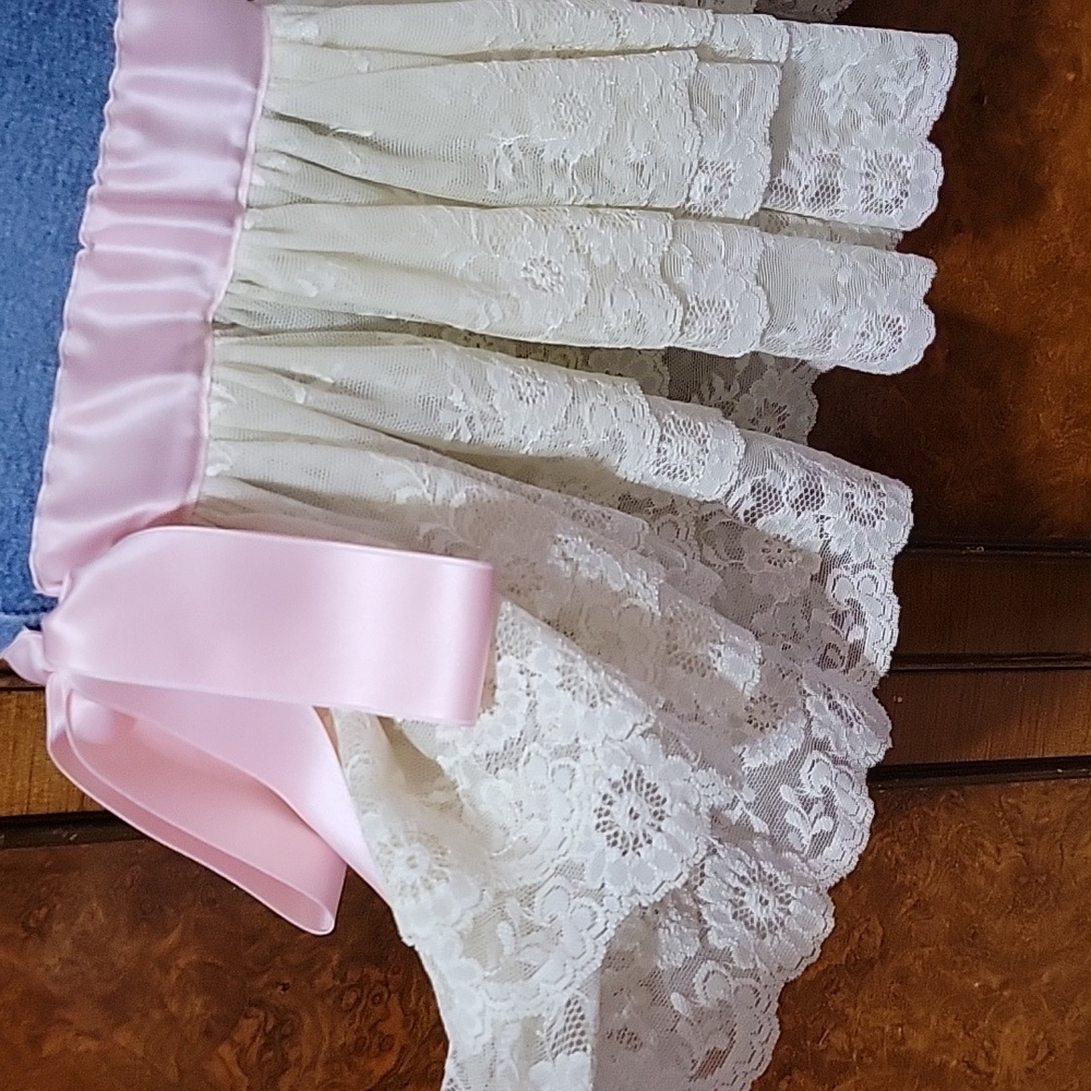 DOLCE GABBANA VINTAGE RUFFLES JEANS. - Picture 3 of 4